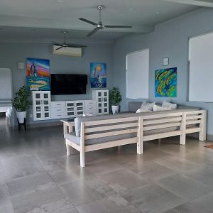 Magnific Rock - Surf Resort & Yoga Retreat Nicaragua